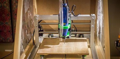 技术大咖DIY一台3D打印的数控机床