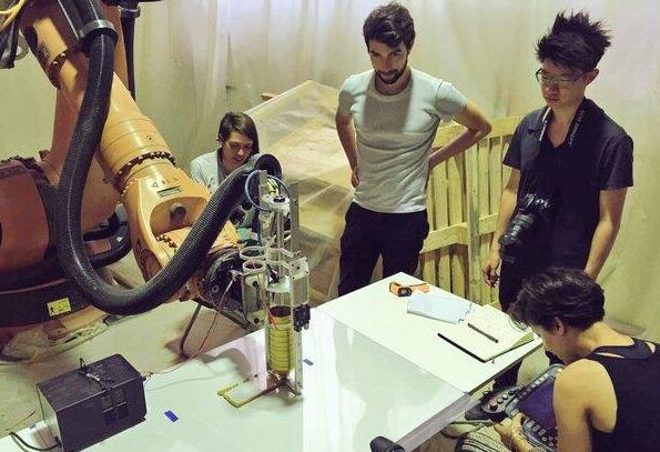 学生团队尝试用橘皮开发可3D打印的生物塑料