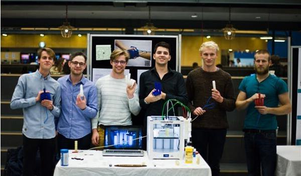 3D打印机插件允许在制模的同时进行浇注