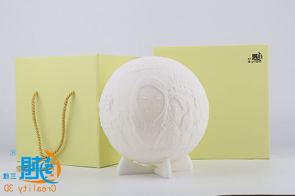 此刻，我也需要一株萱草