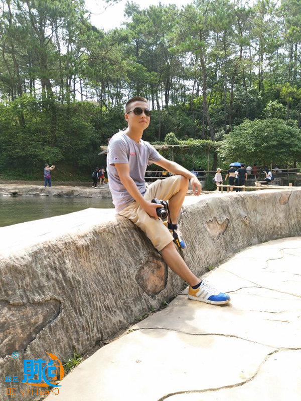 创想三维
组织员工广东清远2日游 创想三维
组织员工广东清远2日游