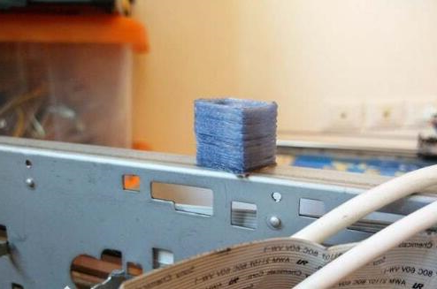 意大利学生将喷墨打印机改装成3D打印机