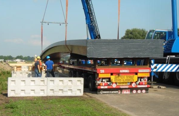 世界首座3D打印自行车桥梁投入施工