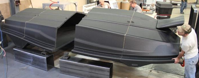 重量级！美国公司3D打印1363公斤玻璃纤维汽艇船体模型