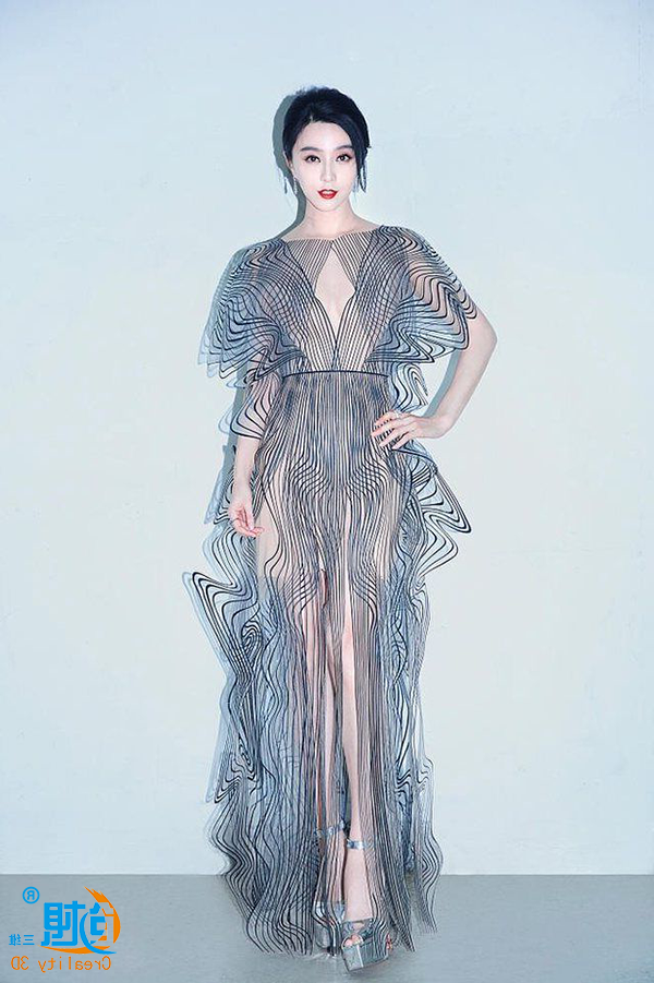 范冰冰穿3D打印裙惊艳全场  3D打印服装或将引领时尚潮流