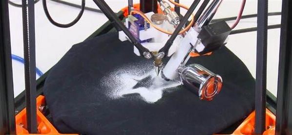 日本小哥发明冰雪3D打印机