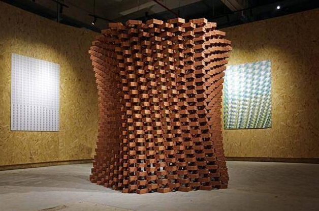 香港大学3D打印赤土砖  造陶瓷信息亭