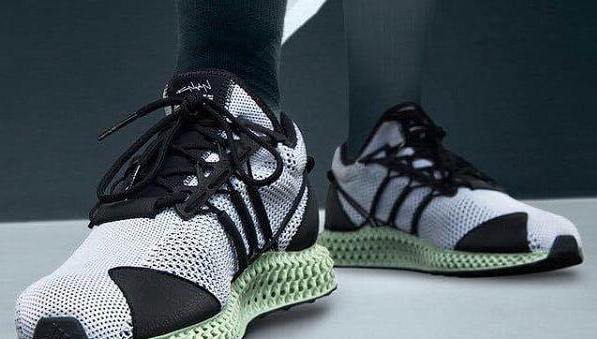 阿迪达斯用3D打印升级其高端运动鞋系列