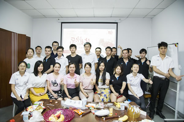 员工生日会︳温情六月，有家.有爱  