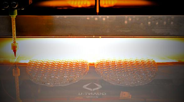 ECCO与ViscoTec合作定制3D打印有机硅胶鞋垫