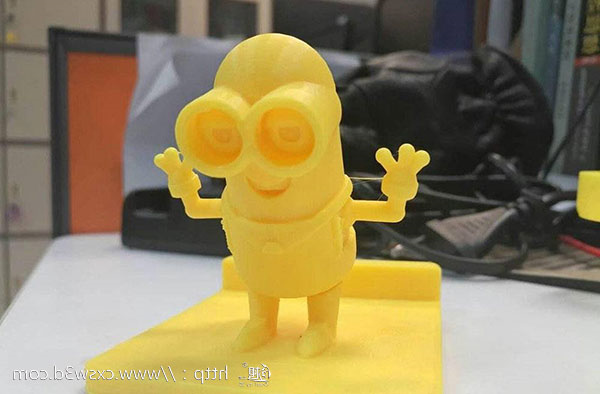 创想三维
:3D打印机离进入大众家庭还有多远？