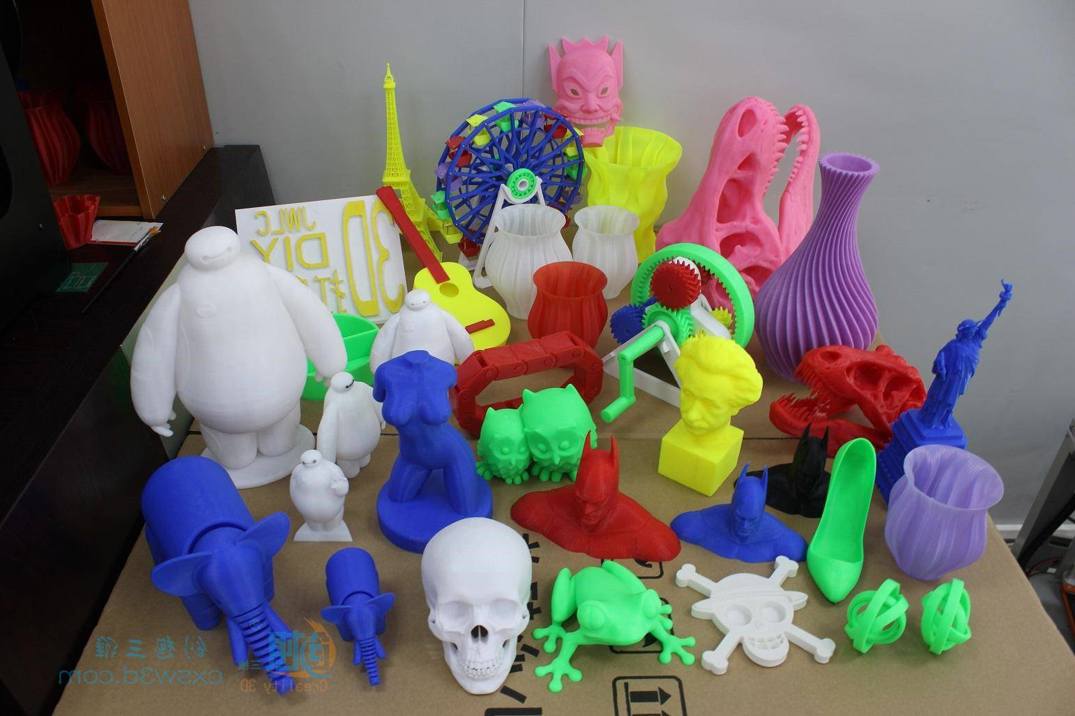 创想三维
：2018年3D打印机小成本创业分析报告