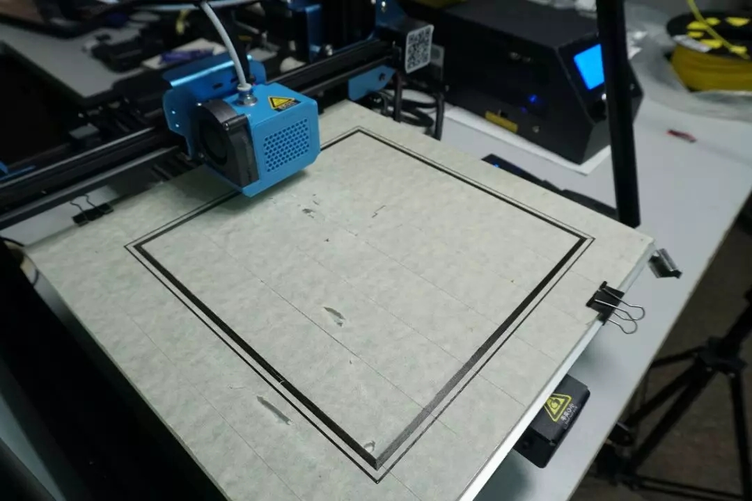 3D打印机美纹纸的玻璃调平测试 3D打印机美纹纸的玻璃调平测试