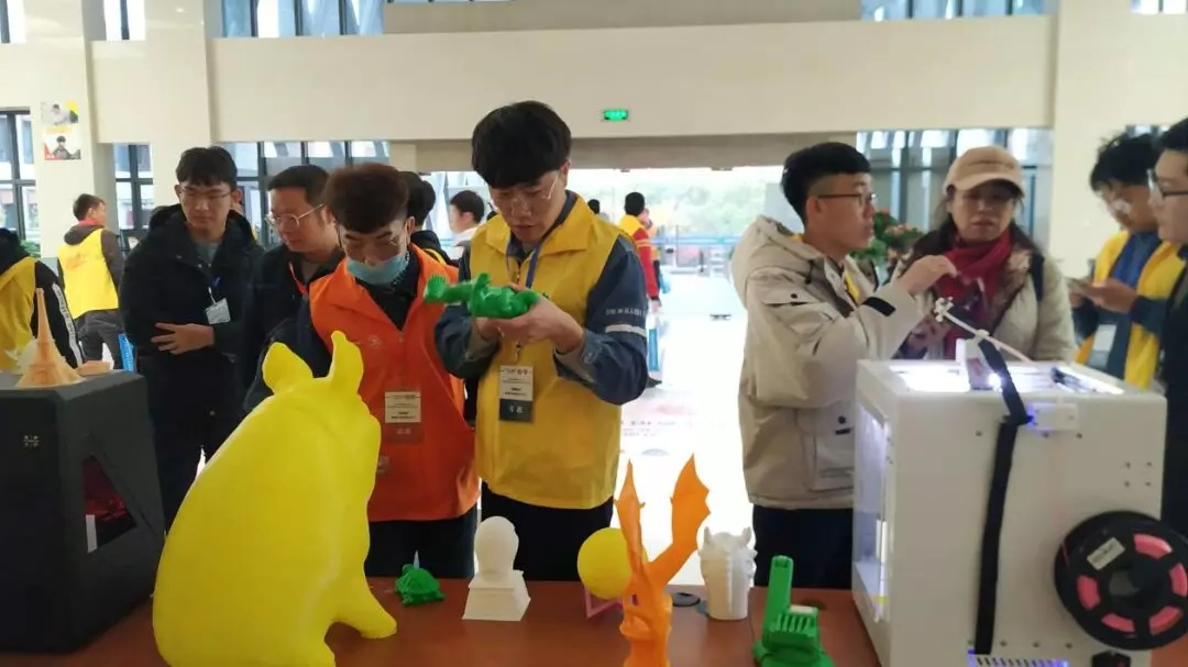 3D打印机打印模型