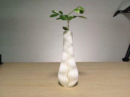 3D打印机制造创意花瓶